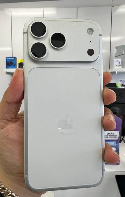 iPhone 17 Pro Max 256GB White